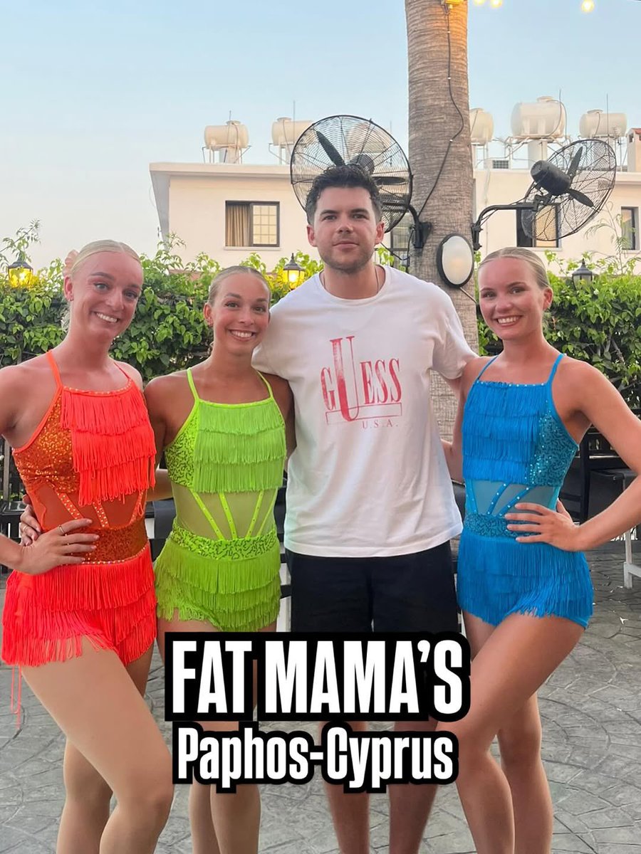 📷 | NEW photo of Luke Newton from last week! 

“delighted to have welcomed the brilliant actor Luke Newton last week. Luke Newton is best loved for his role as colin BRIDGERTON (Netflix) Luke is highly tipped to be a future James Bond..he definitely gets Fat Mama’s vote 🙌”