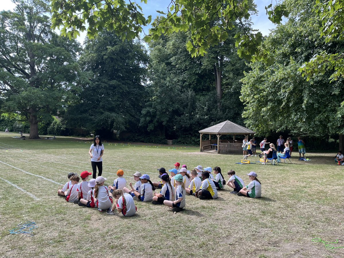 St Peter's Junior School tweet media