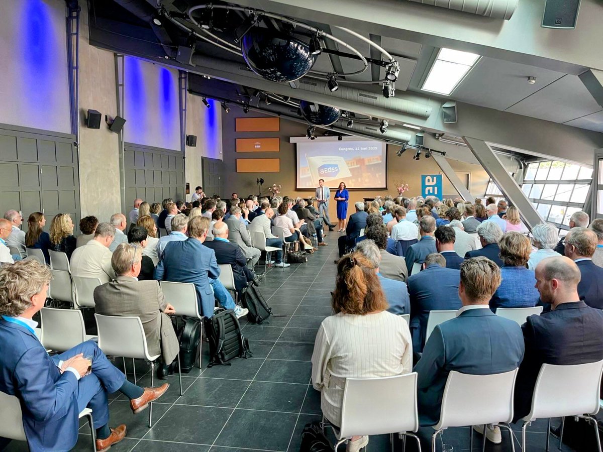 Jaarcongres voor de leden van Aedes, de vereniging van woningcorporaties in Fort Voordorp.