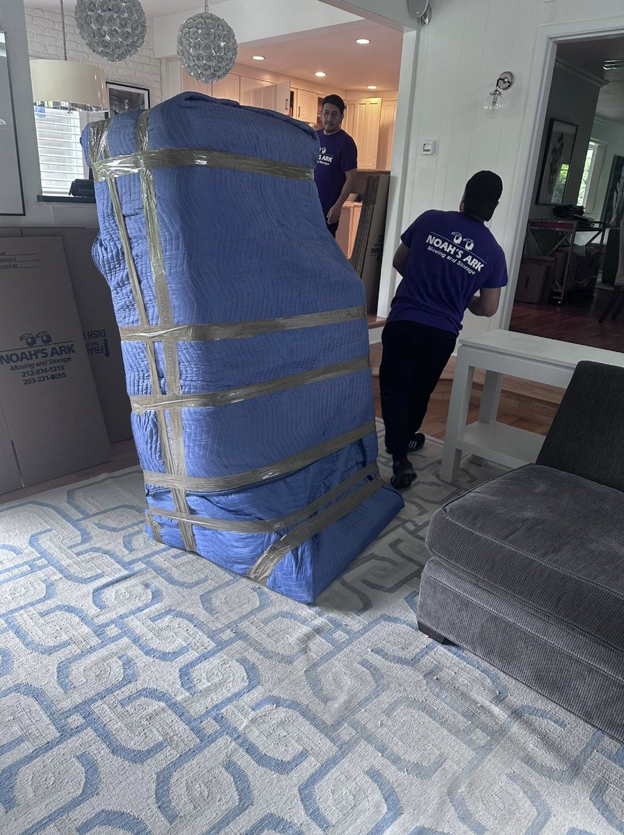 NoahsArkMovers's tweet image. 🏠 Ready to move? Let the pros handle it!
From packing to unloading, we’ve got your back.
📦 Contact Noah’s Ark Moving &amp;amp; Storage for stress-free residential moves!
📞 1-866-247-2758
🌐 noahsarkinc.com
#NYCMovers #CTMovers #ResidentialMoving #StressFreeMove #TrustedMovers