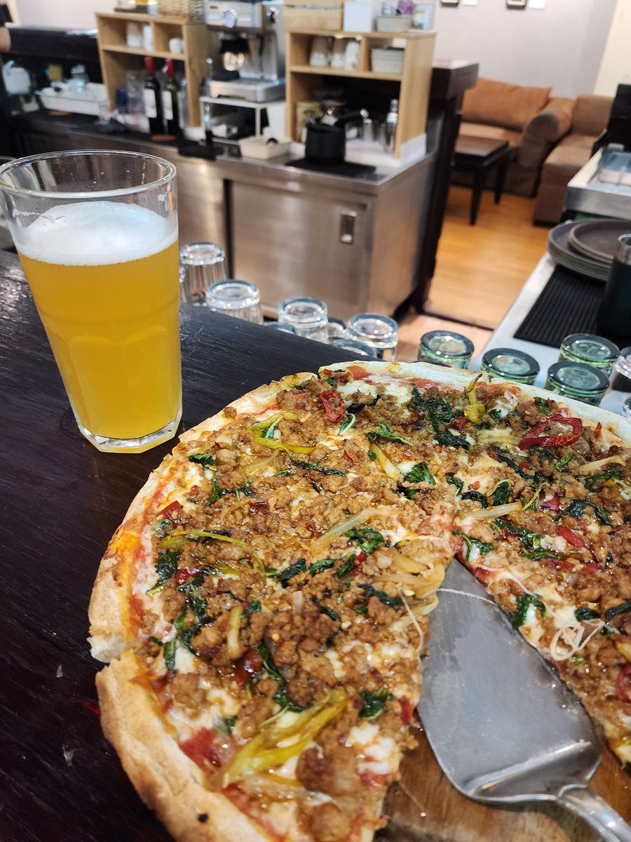 Tucking into one of the <a href="/FCCThai/">FCCThai</a>'s famous krapow pizzas....