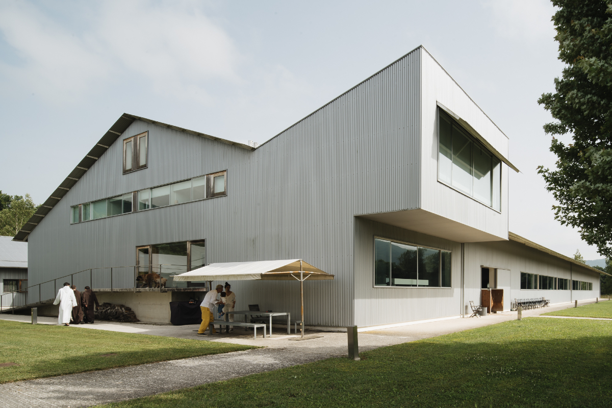 ↘️Nerea Rogel Portugal y Wilson Alejandro Oliva Rivero han obtenido las becas arquia de Formación para participar en el Campus Ultzama, organizado por la Fundación Arquitectura y Sociedad del 23-29 junio.

📷Pablo Garcia Esparza. Campus Ultzama 2024