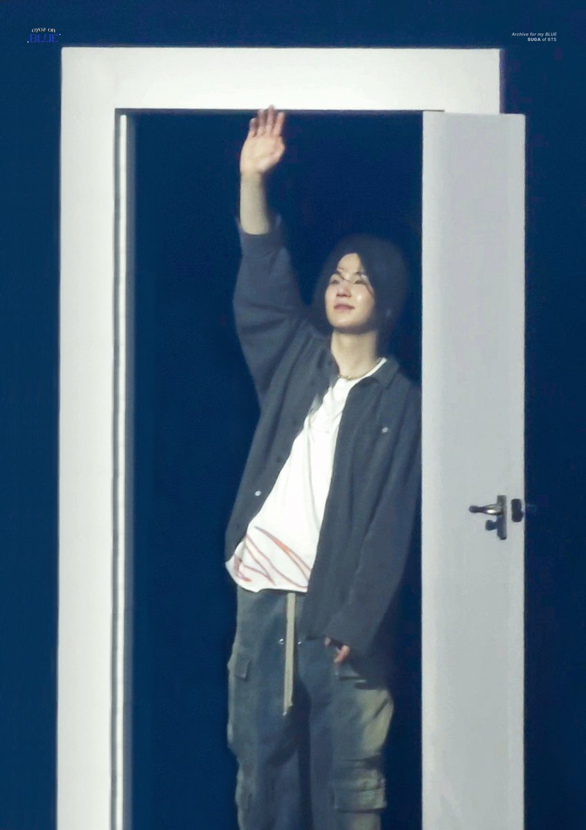 💙D-DAY💙

다행히도 우리 사이는 아직 여태 안 변했네 💙

#SUGA #BTS #방탄소년단슈가 #방탄소년단 #슈가 <a href="/BTS_twt/">방탄소년단</a>