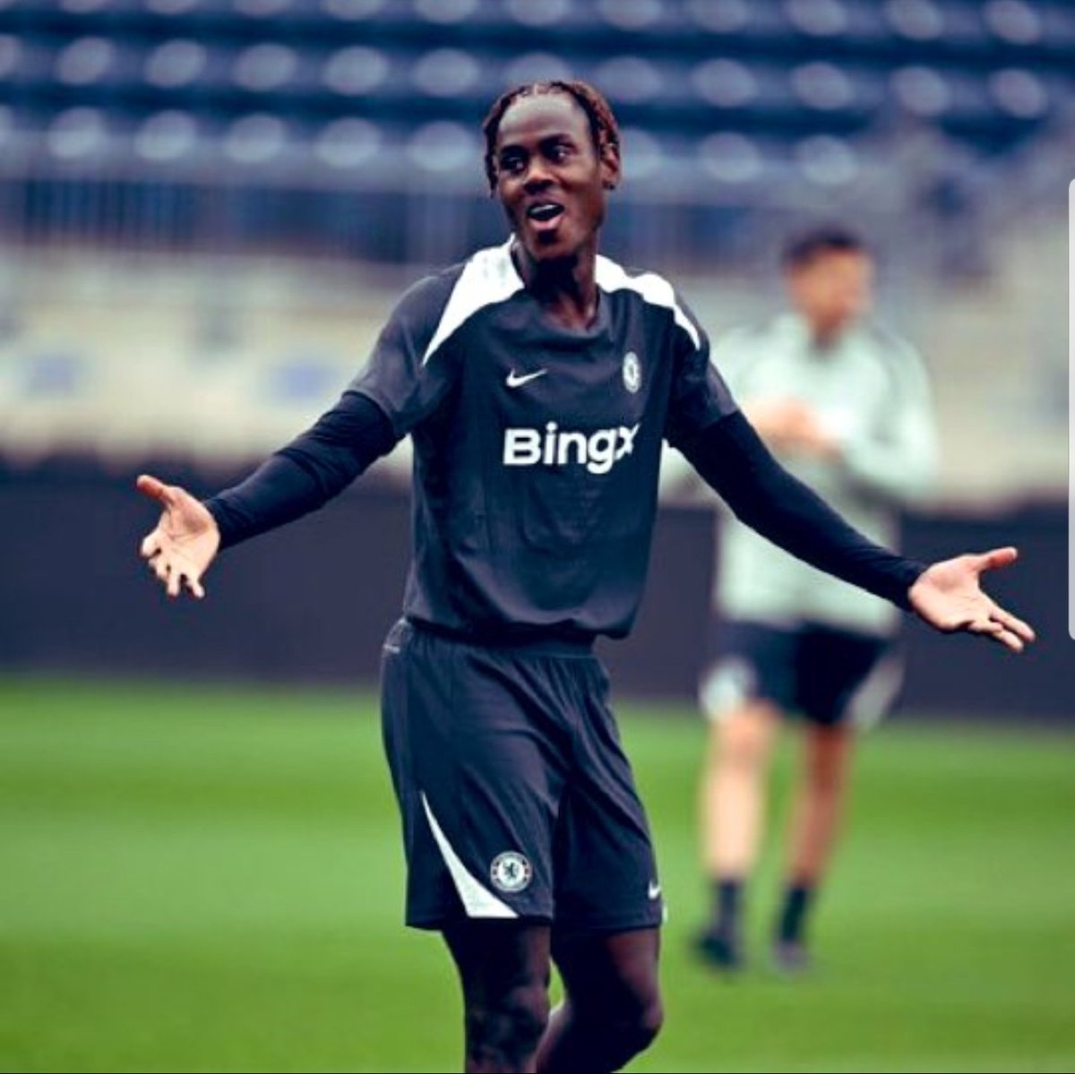 CHELSEA FANS DROP YOUR HANDLES🔵

ITS MATCHDAY 🔵