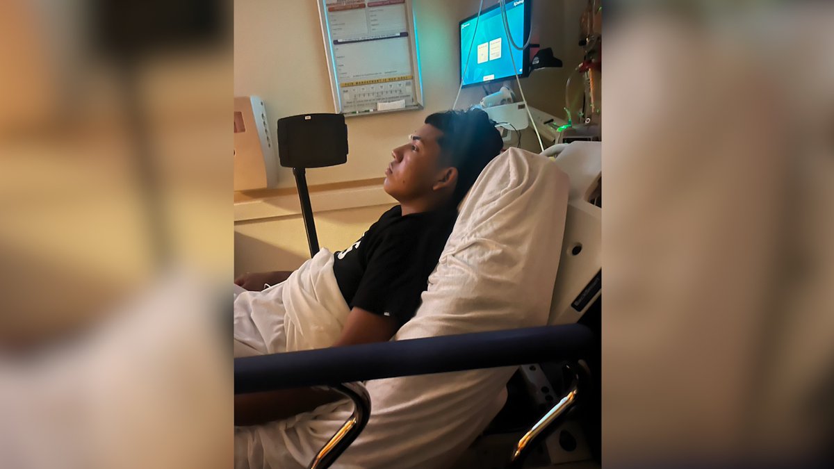 New: The Trump admin is seeking to deport a young man living in Buffalo b/c he was accused of stealing from the mall.

His arrest, however, led to a bad flareup of his sickle cell disease.

Anderson has been in Oishei since, guarded.

Experts warn ICE detention could kill him.