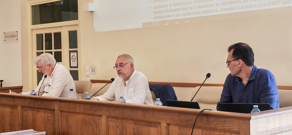 Ouverture de l'assemblée générale ordinaire par le président <a href="/GabrielBenesty/">Gabriel BENESTY</a> et remerciements aux participants et au <a href="/BarreauAix/">Barreau d’Aix en Provence</a> pour son accueil et son organisation. Il présente son rapport moral.