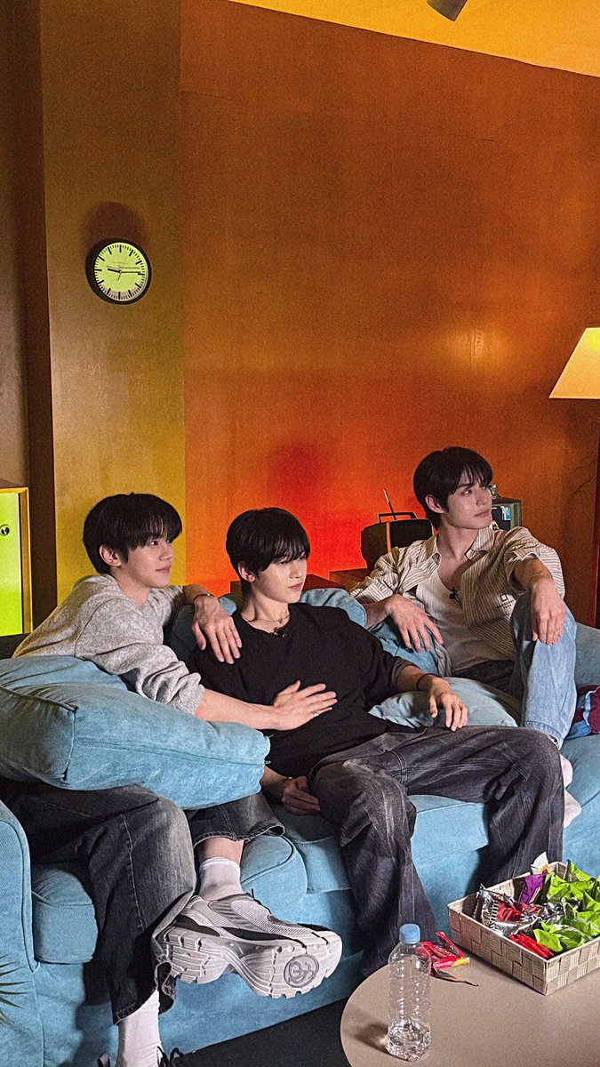 [ 2025.06.20 ] 𝙄𝙣𝙨𝙩𝙖𝙜𝙧𝙖𝙢 𝙎𝙩𝙤𝙧𝙮 𝙐𝙥𝙙𝙖𝙩𝙚: zbtving.official

🔗: instagram.com/stories/zbtvin…
🔗: instagram.com/stories/zbtvin…

#SEOKMATTHEW #석매튜
#ソクマシュー #石馬修 
#ZEROBASEONE #ZB1 #제로베이스원