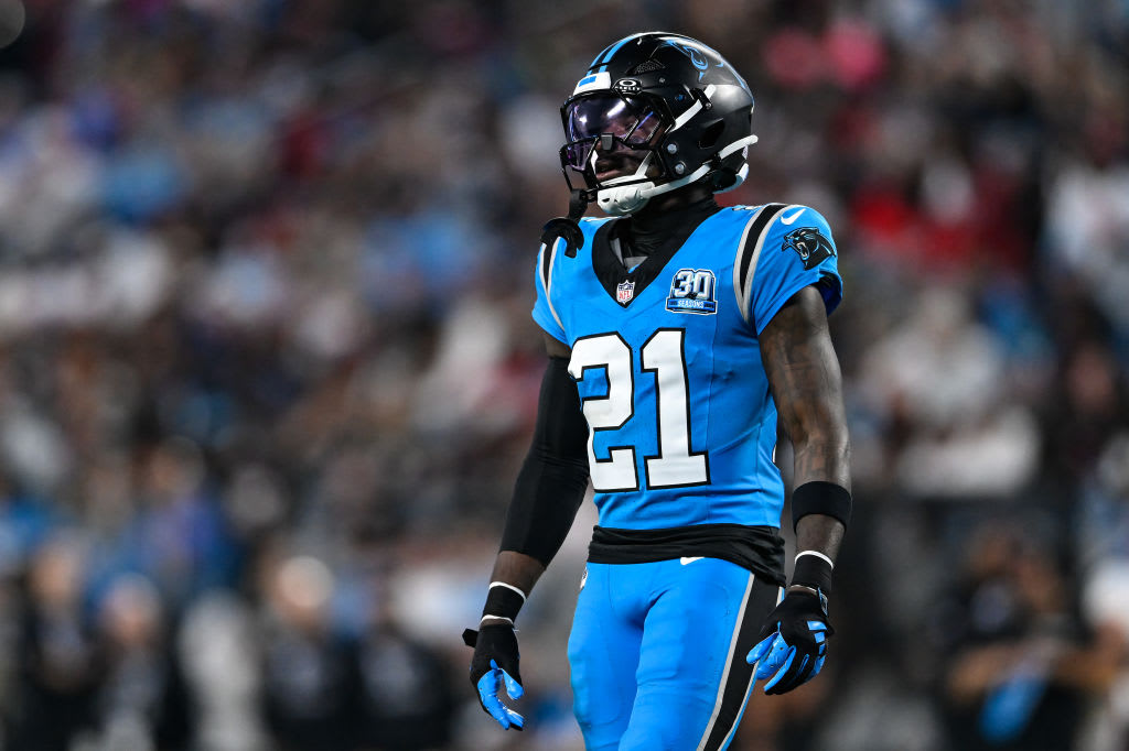 This #Panthers veteran is clinging to relevancy after a breakout rookie stole the spotlight over early workouts. 

⬇️⬇️⬇️

MORE: catcrave.com/panthers-veter…