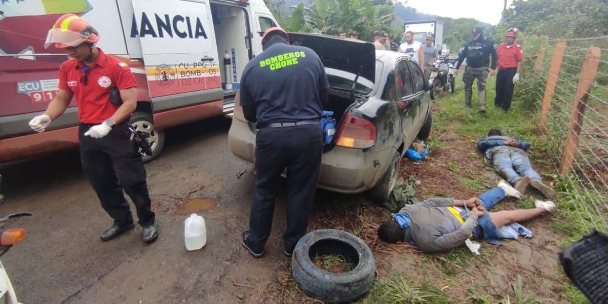 #ALARMANTE | Una profesora #secuestrada en el cantón #Sucre y liberada tras operativo en #Chone 

manabinoticias.com/alarmante-una-…