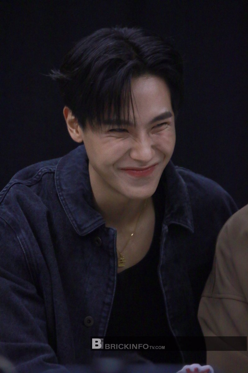 ชอบเค้าว่ะ ไม่แปลกใจทำไมน้องม้าคชอบตานี่