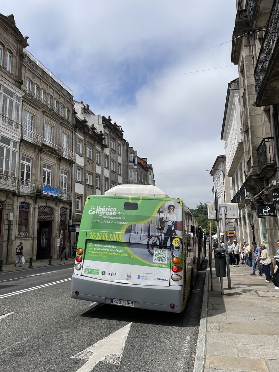 Composcleta Santiago (tm en Bluesky e Mastodon) (@composcleta) on Twitter photo Compostela vístese de verde para acoller o 21º #CongresoIbérico A Bicicleta e a Cidade 🚲✨🌿🍃
Consulta o programa definitivo do Congreso e máis info: congresoiberico.conbici.org
Enchamos as rúas de Compostela de bicis! Inscríbete!
<a href="/PazodeRaxoi/">Concello de Santiago</a>
<a href="/ConBici/">Coordinadora ConBici</a>
<a href="/UniversidadeUSC/">USC</a> Compostela vístese de verde para acoller o 21º #CongresoIbérico A Bicicleta e a Cidade 🚲✨🌿🍃
Consulta o programa definitivo do Congreso e máis info: congresoiberico.conbici.org
Enchamos as rúas de Compostela de bicis! Inscríbete!
<a href="/PazodeRaxoi/">Concello de Santiago</a>
<a href="/ConBici/">Coordinadora ConBici</a>
<a href="/UniversidadeUSC/">USC</a>
