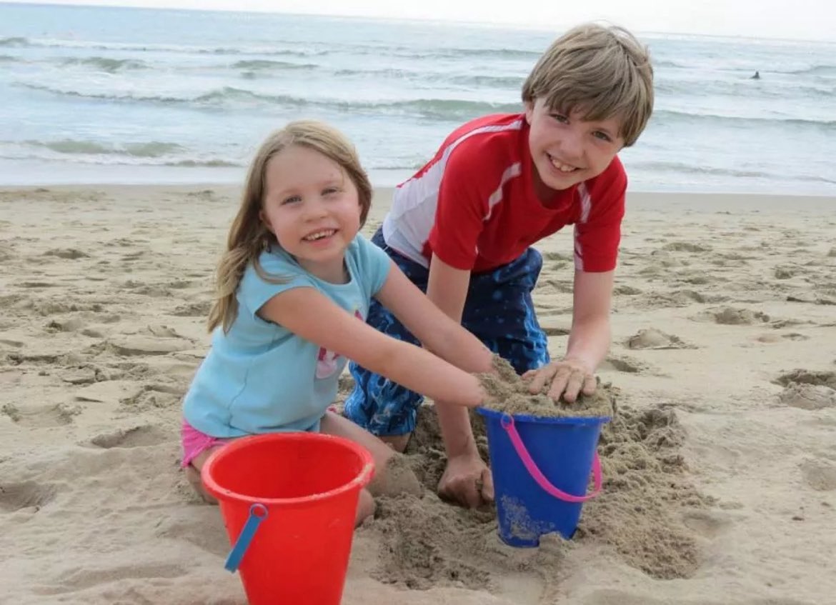 Happy 18th, yes 18th, Birthday to our awesome daughter, Ellie…we hope you have an amazing day and we’re so excited for you and your future at Western Kentucky University…keep moving forward, Elle…we love you!!!