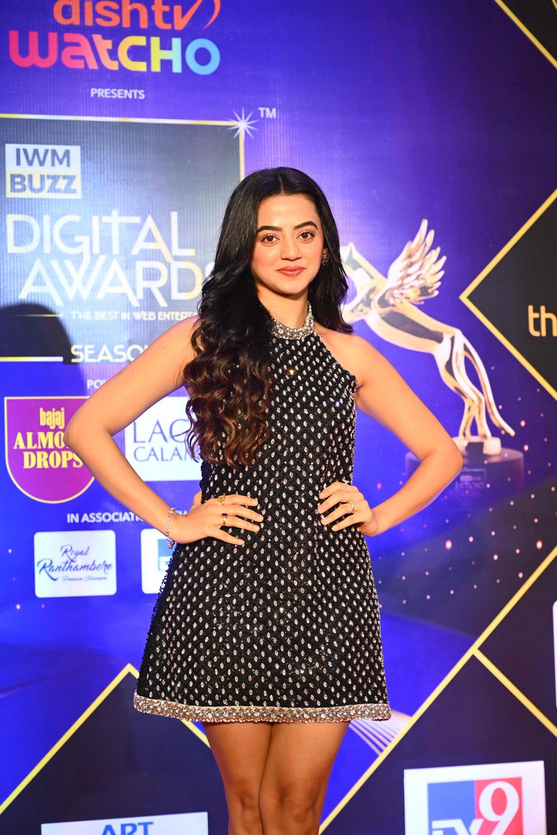 iwmbuzz's tweet photo. #HellyShah At The Red Carpet Of IWMBuzz Digital Awards Season 7

Title Partner: #DishTVWatcho

Powered By: @AlmondDrops | #LactoCalamine

In Association With: @RRanthambore | @TV9Bharatvarsh 

Radio Partner: @radiocityindia

Support Partner: #ThinkEvents

@OfficialHelly7 https://t.co/G23bvQYzCD