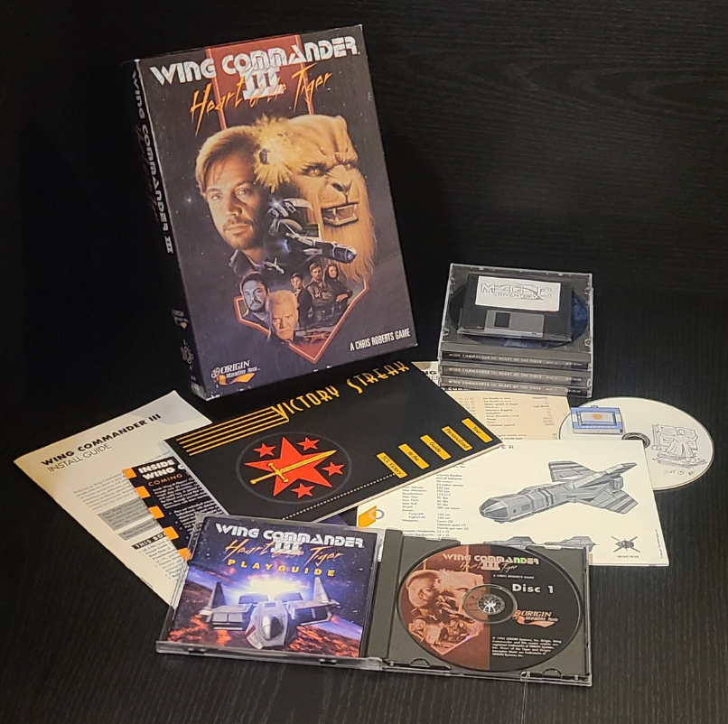 mgc_inventory's tweet image. :videogame: ID_0451
Wing Commander III: Heart of the Tiger (1994)
Developer : Origin Systems, Inc.
Ver : US - CD - PC

#wingcommander #originsystems #heartofthetiger #wingcommander3 #bigbox #retrogames #bigboxgames #bigboxgamecollector #videogames #videogamecollector