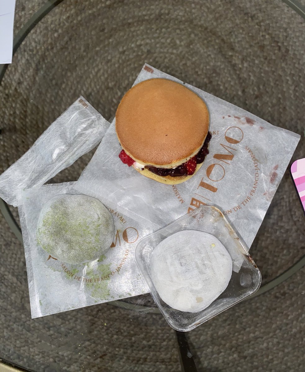 I was having a bad day so dude went to get me mochi and other treats, and he delivered them mid work day???? yeah I fear that I am cooked