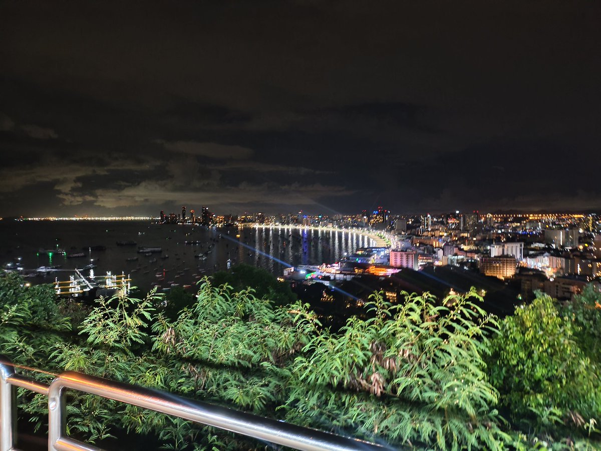 ยิ่งสูงยิ่งเหงา  หาเพื่อนจอย 🥲#พัทยา #พัทยาใต้ #หาเพื่อนพัทยา