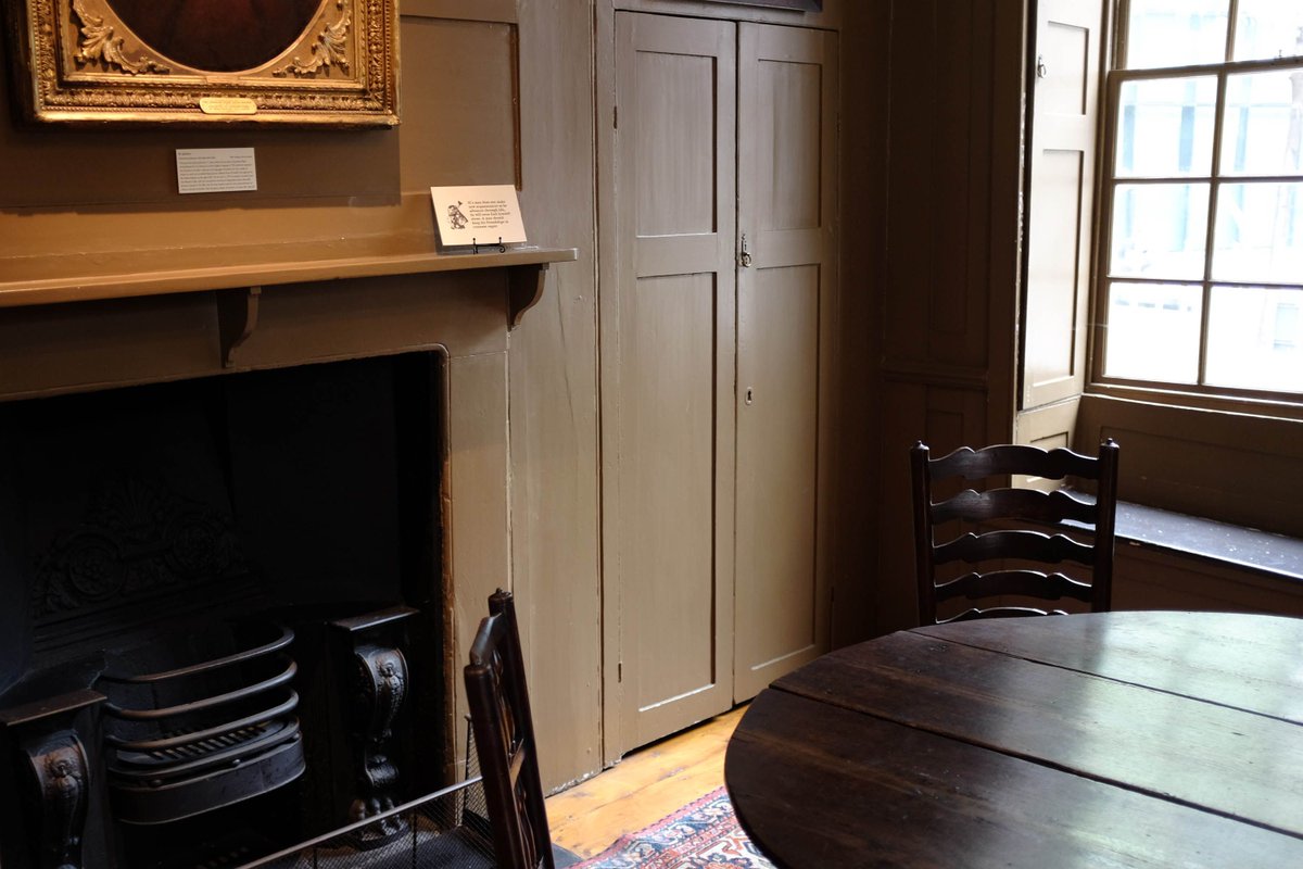 Explore the charming 18th-century home of the great lexicographer, soak in the period atmosphere, and discover the stories within its walls.

A hidden gem in the heart of London. Plan your visit today! 📖

We are open
Tuesday - Saturday
11am - 5pm

drjohnsonshouse.org/visit