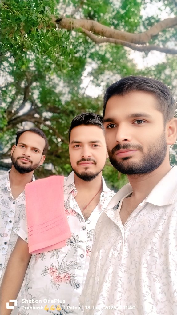 kumar_ashish0's tweet image. कुछ पल भाइयों के साथ