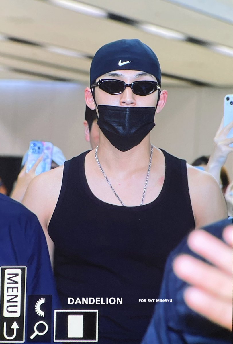 250620 GMP 민규♥

비행기 지연으로 고생 많았다ㅠ
가서 푹 쉬어~

#민규  #MINGYU #SEVENTEEN 
#세븐틴 #ミンギュ