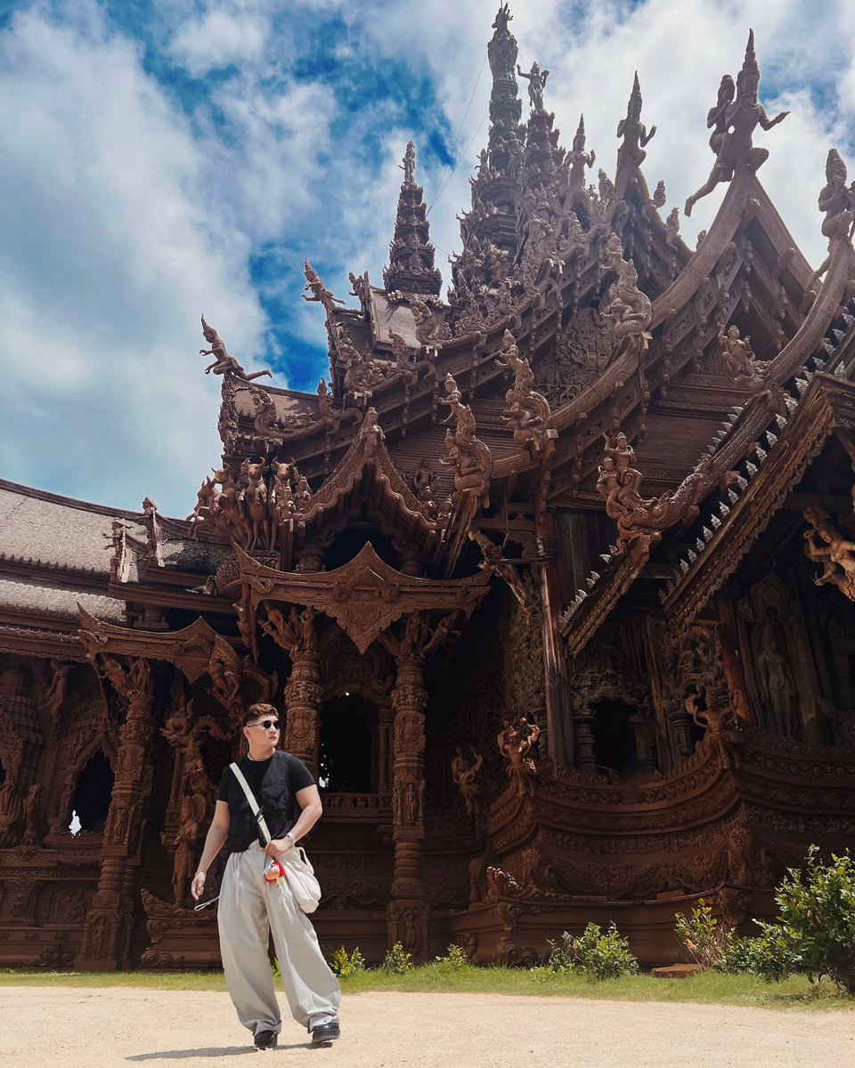 kitzabala's tweet photo. The truth and nothing but the truth at Sanctuary of Truth. Charuth! Haha! 🤪 https://t.co/1zIBl3jTSx