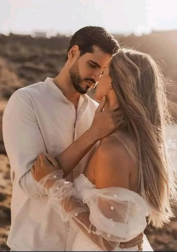 فُز بالذي يهدي لروحـك أمنها  .. 
ما ڪل من منحَ الهوى منح الأمـان 🌹