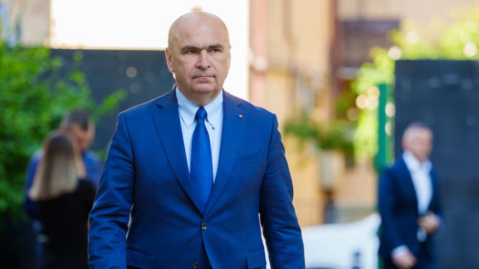 Le pro-européen Ilie Bolojan a été nommé Premier ministre de la Roumanie après plusieurs semaines de négociations.