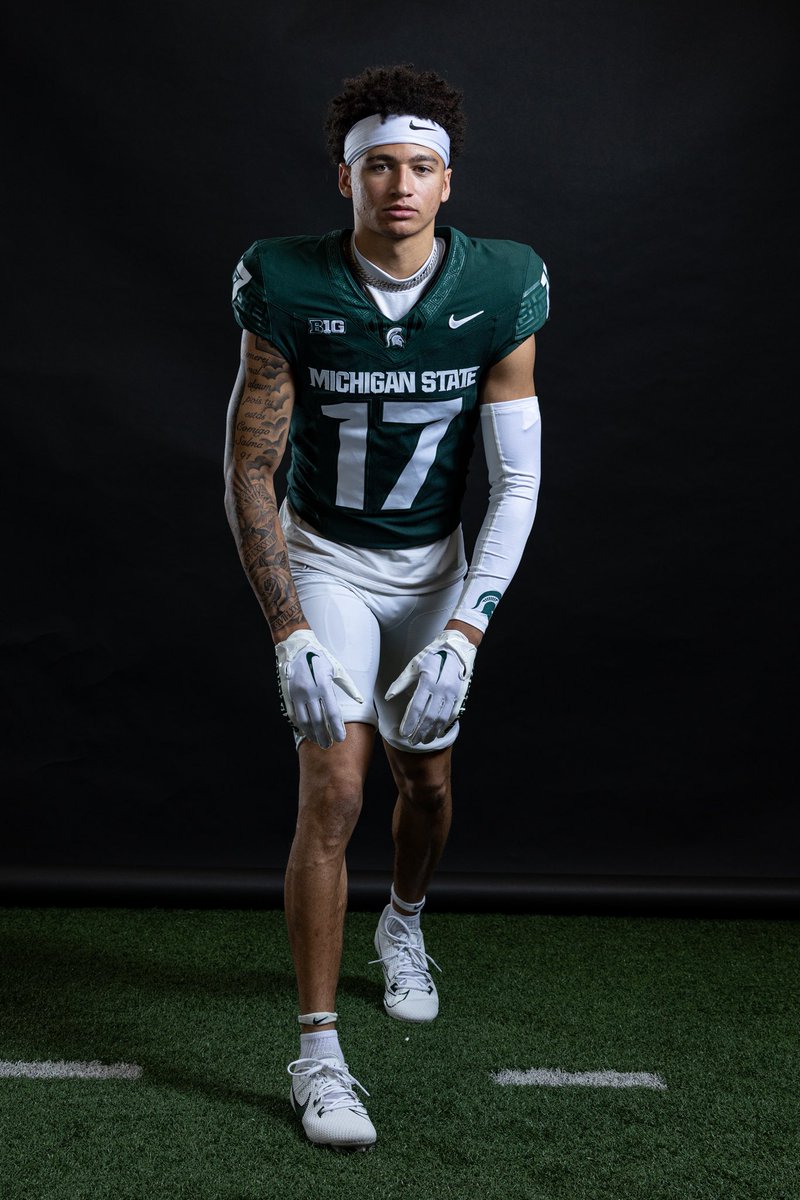 brayloncollier1's tweet image. Ready to put on for da city 🟢⚪️ #eastlansing #gogreen