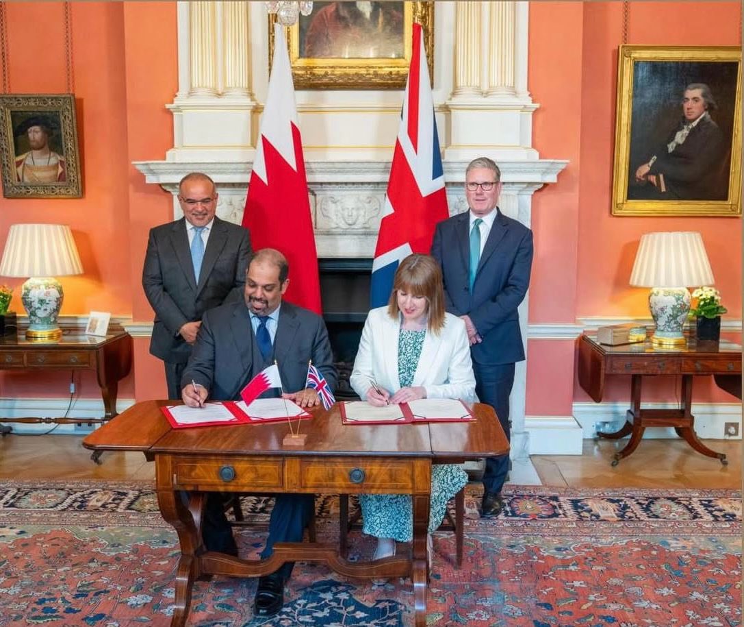 BahrainEmbUK's tweet image. The £2 billion Strategic Investment Partnership (SIP2) was signed on the sidelines of HRH the Crown Prince and Prime Minister’s official visit to the United Kingdom. Following the success of the first SIP, the deal in its second version enables two-way investment in financial…