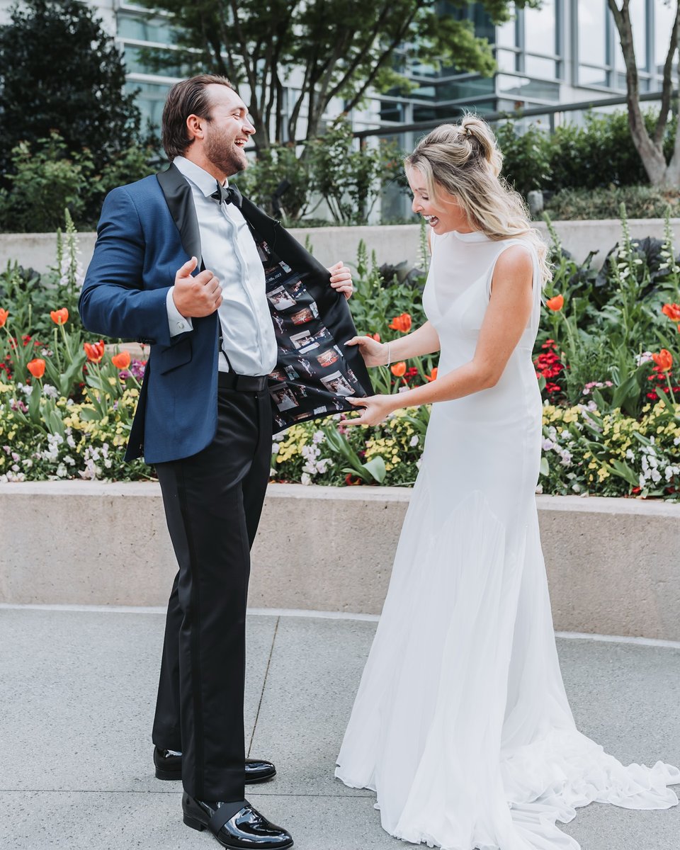 Proof that the best memories are made with a little laughter and a whole lot of personality. Your wedding day isn't just an event; it's a story waiting for these incredible, personal chapters. Let's make magic! ✨

[📸: IG/justaboutloveweddings]