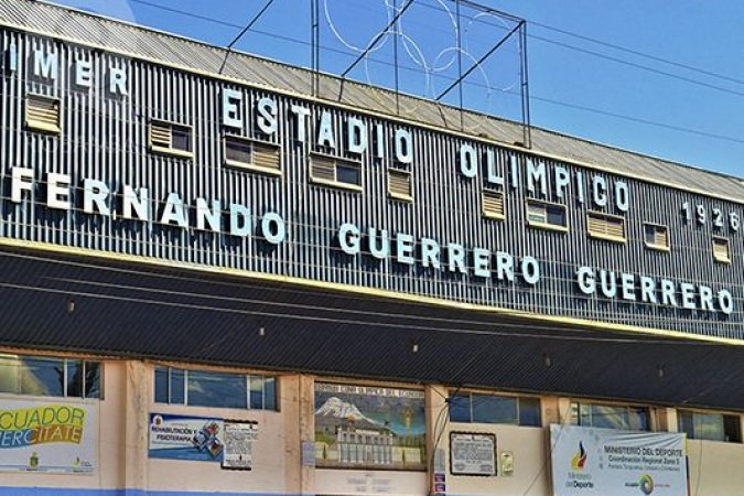 El partido de 8vos de final de la #copasudamericana de Mushuc Runa se lo jugará en Riobamba en el estadio Fernando Guerrero, así lo confirma Alexander López coordinador del club.

Vía: Las voces del deporte en la 94.5 Fm
