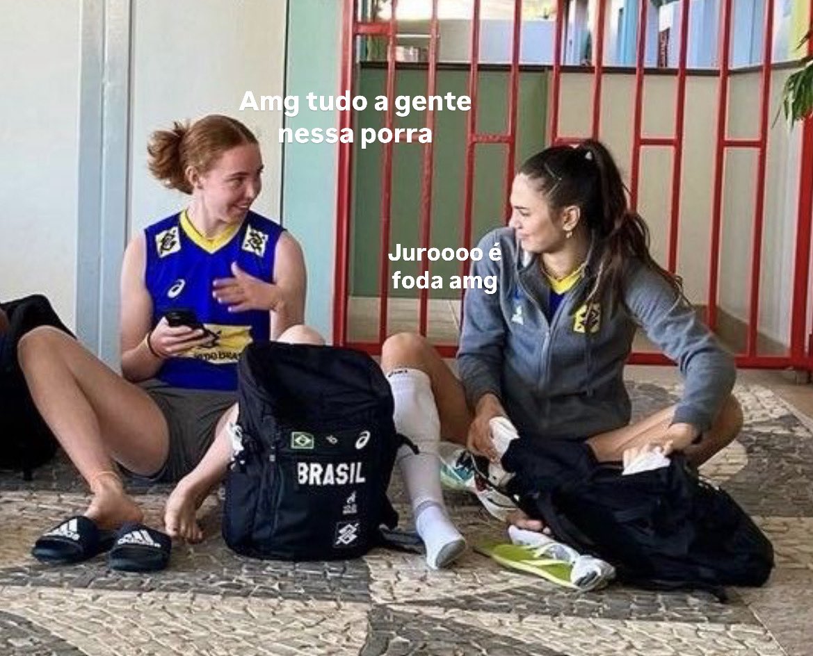 BiahBergmann's tweet photo. Oq seria da seleção sem essas Julias??? https://t.co/80Ukt0N8sw