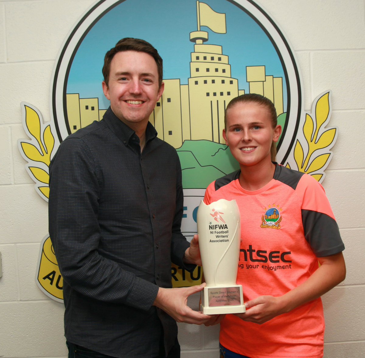 An impressive haul of six goals in just five matches has landed Linfield Women’s Cora Chambers the first Northern Ireland Football Writers’ Association Sports Direct Player of the Month of the 2025 season.