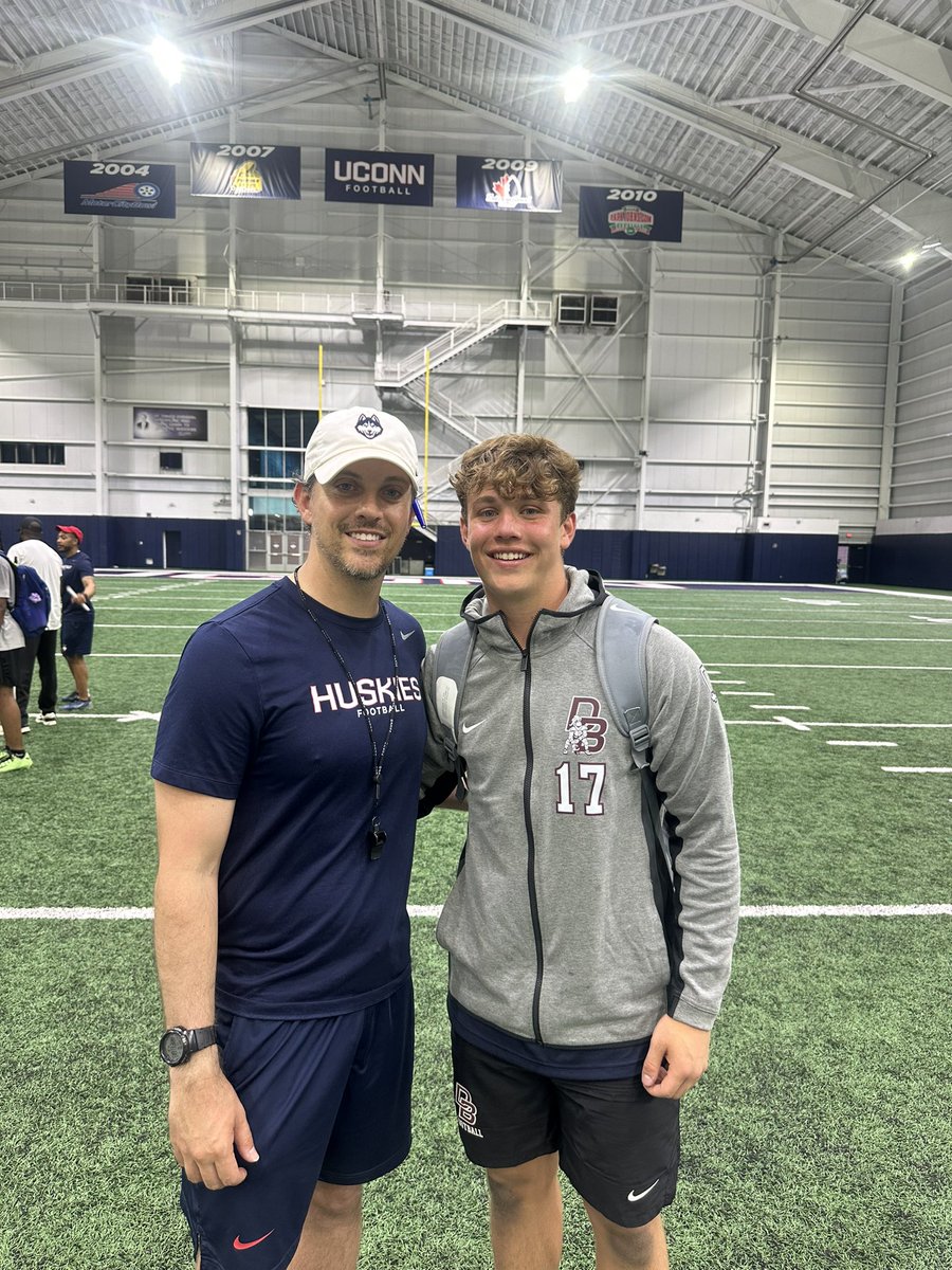 Carson Schoen (@carsonschoen7) on Twitter photo Had a great night at Uconn last night at camp! Cant wait to be back down for a game this fall! Enjoyed being around my guys <a href="/CoachTedHefter/">Ted Hefter</a> <a href="/CoachPTracy/">Pryce Tracy</a> !
#BOSCO #GOHUSKIES Had a great night at Uconn last night at camp! Cant wait to be back down for a game this fall! Enjoyed being around my guys <a href="/CoachTedHefter/">Ted Hefter</a> <a href="/CoachPTracy/">Pryce Tracy</a> !
#BOSCO #GOHUSKIES
