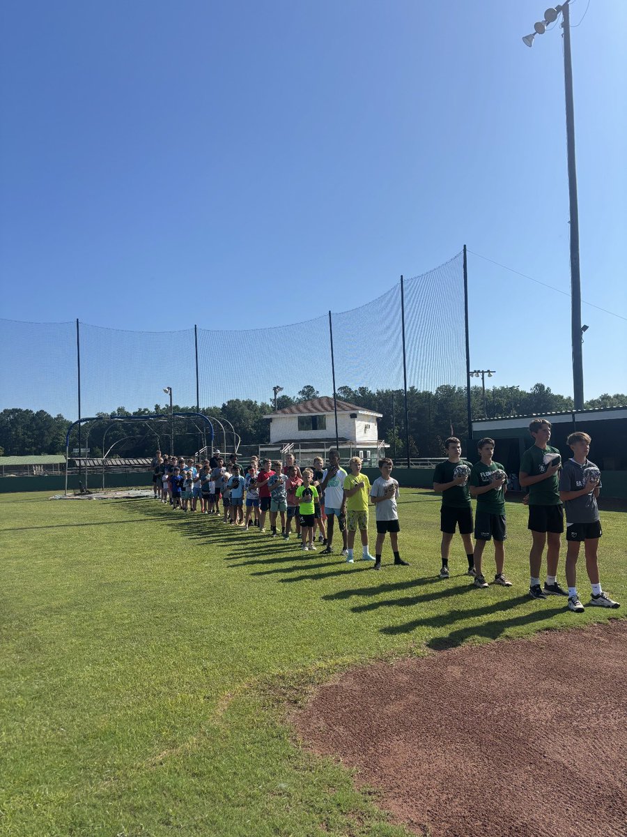 FlomatonBasebll's tweet image. One of the most important parts of our baseball camp? Teaching kids how to stand for the national anthem—hats off, hand over heart, full respect.
It’s not just about baseball. It’s about discipline, pride, and doing things the right way. 🇺🇸⚾