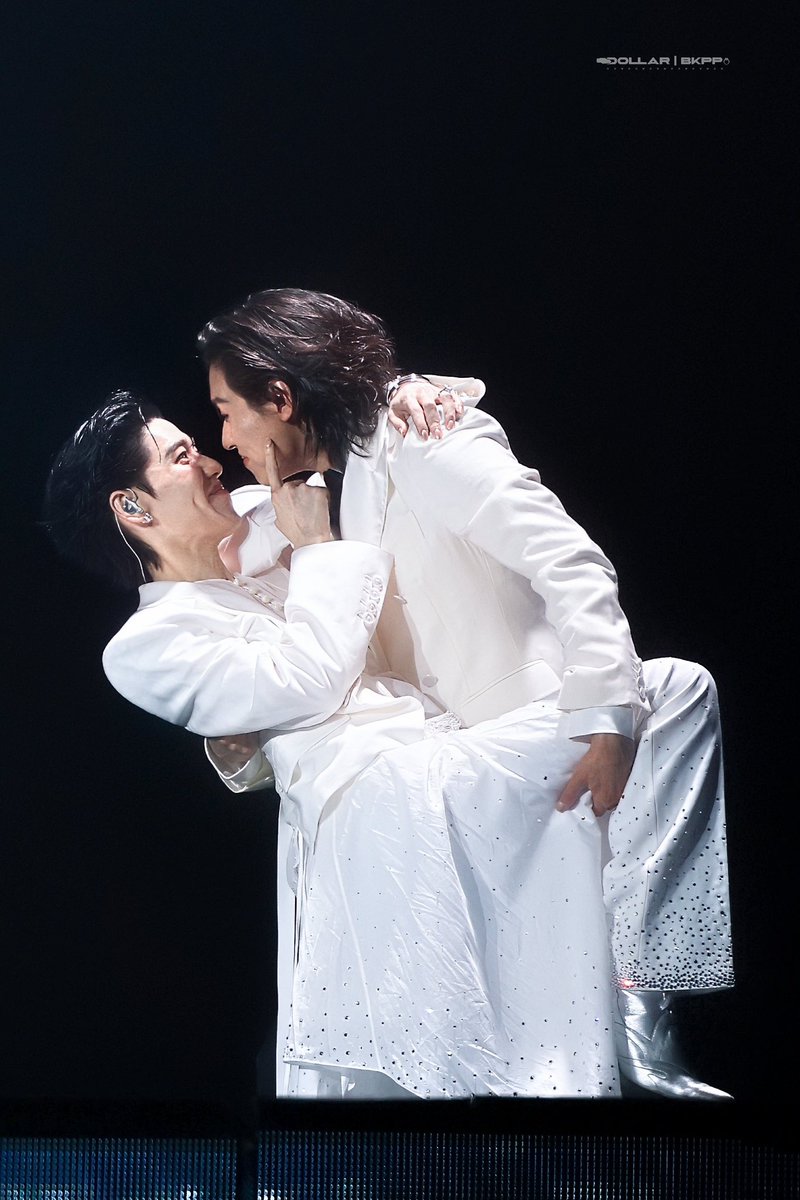 รูปนี้โคตรน่ารัก 😭😭😭😭😭😭😭😭😭😭😭😭😭😭😭