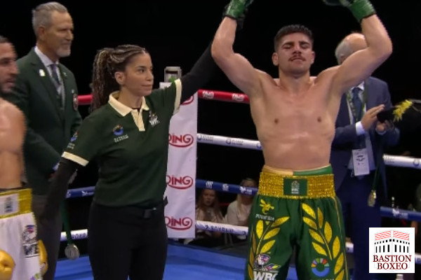 Resumen de los octavos de final del WBC Grand Prix en el peso superligero:
bastionboxeo.com/2025/06/20/res…

#boxeo #box #Deportes #deporte #Noticias #torneo #wbcgrandprix #wbc #resultados #resumen