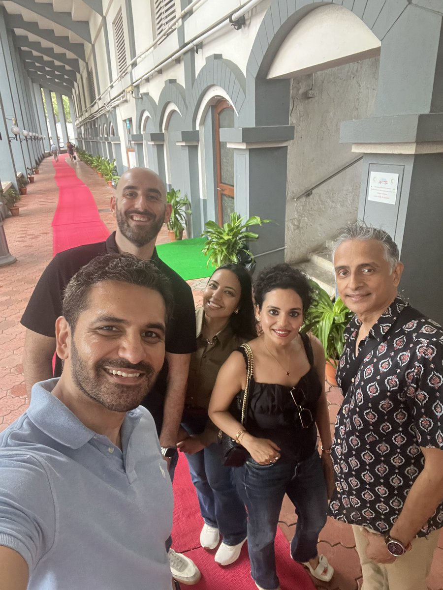 Hosted a few friends in the crypto and AI space at CCI. Awesome, stimulating conversations - from building your own LLMs to geopolitics, and the future of digital assets. Should make this a monthly affair.