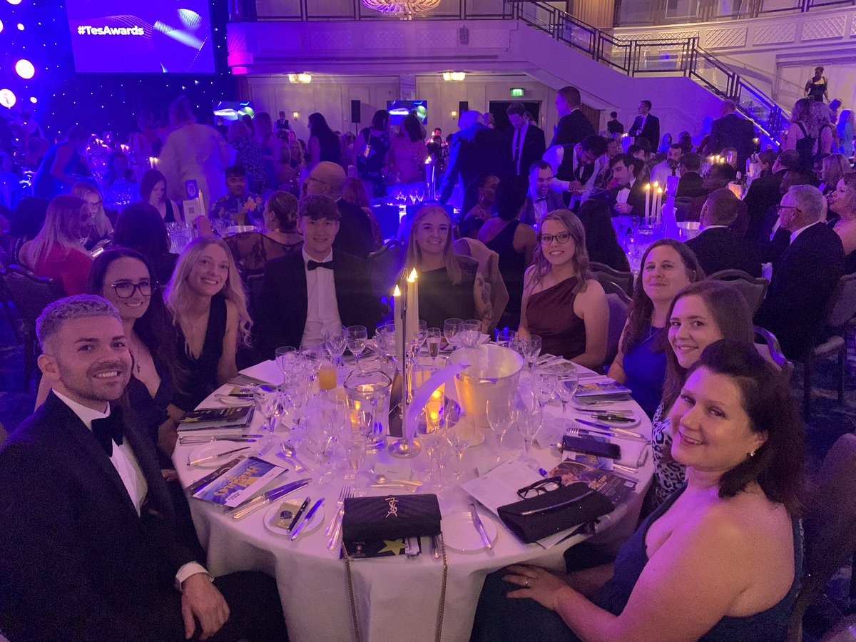 Jen Fraser (@jen_fraser1) on Twitter photo Come On, Amy Crown and <a href="/reach2trust/">REAch2 Academy Trust</a> Having the best time at the #tesawards already and so privileged to be part of this team ❤️ <a href="/GreenRidgeR2/">Green Ridge Primary</a> Come On, Amy Crown and <a href="/reach2trust/">REAch2 Academy Trust</a> Having the best time at the #tesawards already and so privileged to be part of this team ❤️ <a href="/GreenRidgeR2/">Green Ridge Primary</a>