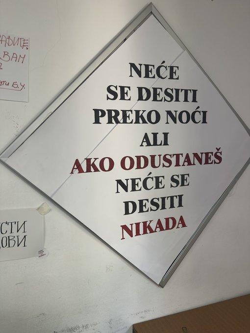 Tweet media