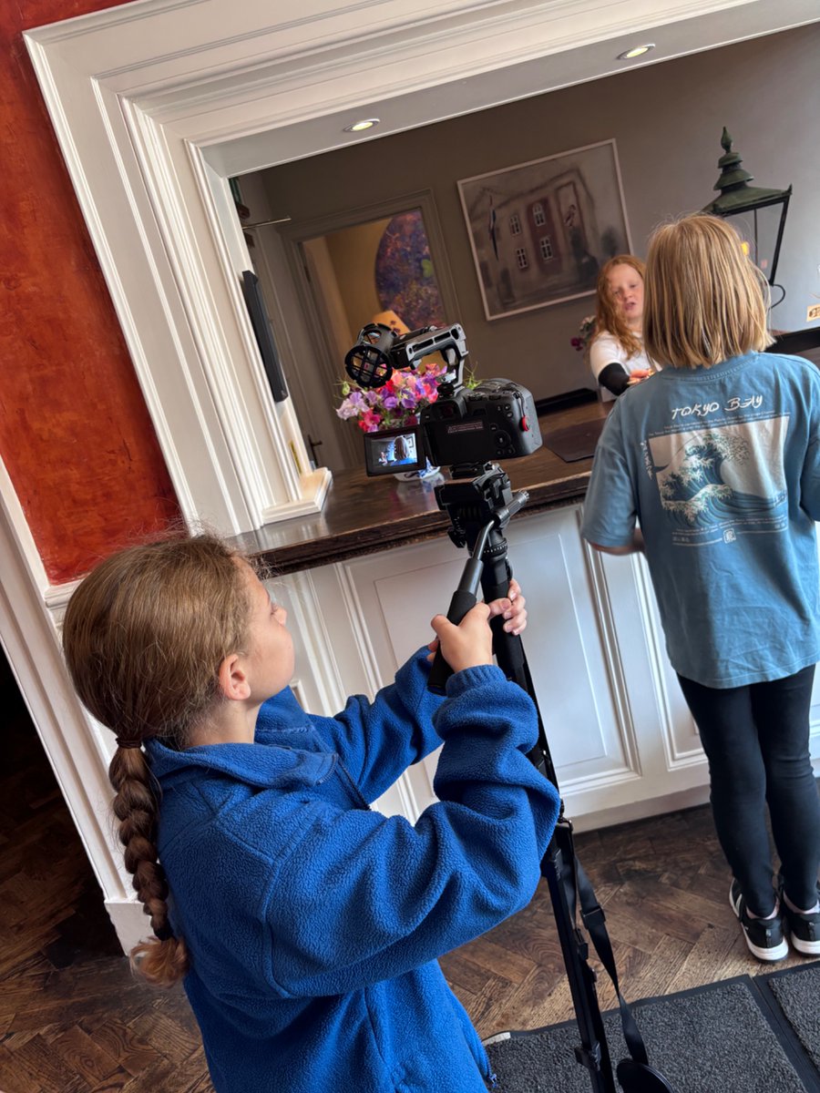 Cantref Primary School tweet media