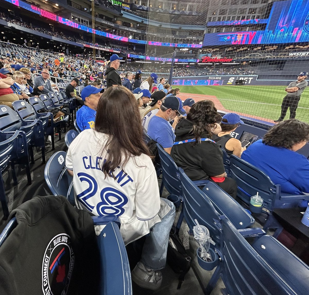 anyways #lightsupletsgo