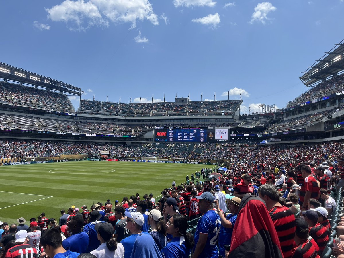 ahoworth97's tweet image. Flamengo fans vastly outnumbering Chelsea fans. Real sense in the stadium that after Botafogo yesterday, it’s Flamengo’s turn to put Europe in its place