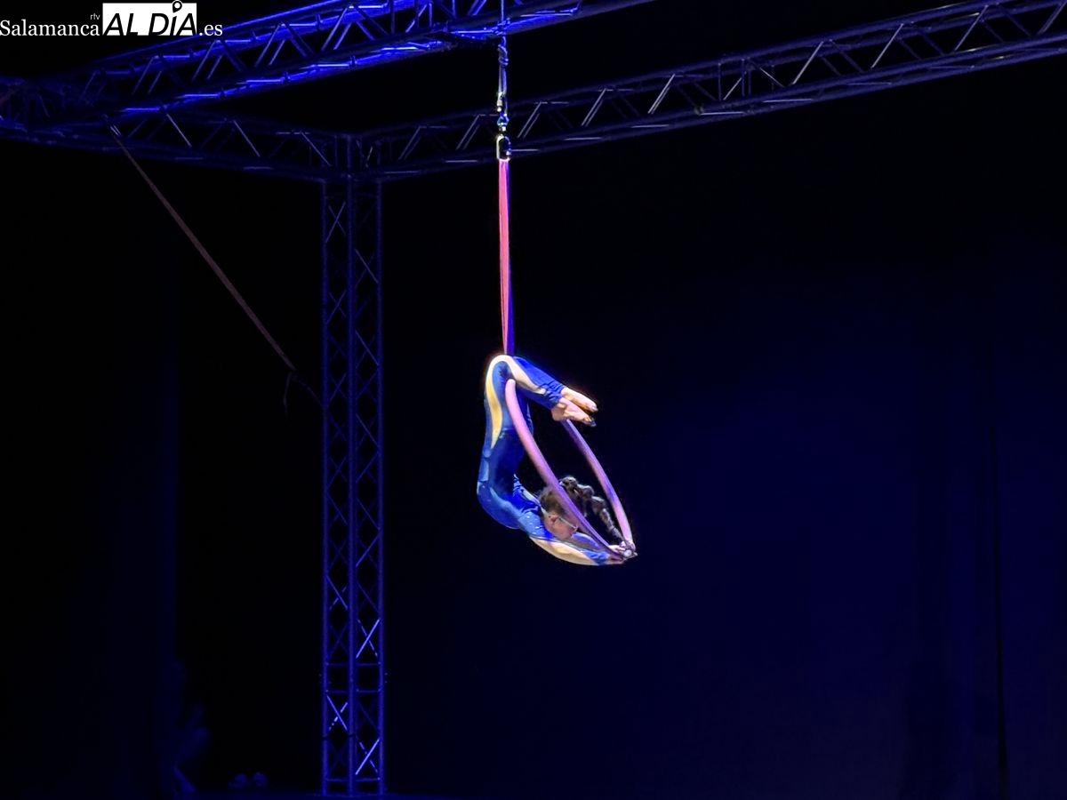SALAMANCArtv AL DÍA (@sartvaldia) on Twitter photo 🪩 La escuela Aerial Fit deslumbra con 35 coreografías de telas, aros y pole dance en una gala a beneficio de "La Sonrisa de María" 📸 VÍDEO y FOTOS 👇
salamancartvaldia.es/noticia/2025-0… 🪩 La escuela Aerial Fit deslumbra con 35 coreografías de telas, aros y pole dance en una gala a beneficio de "La Sonrisa de María" 📸 VÍDEO y FOTOS 👇
salamancartvaldia.es/noticia/2025-0…
