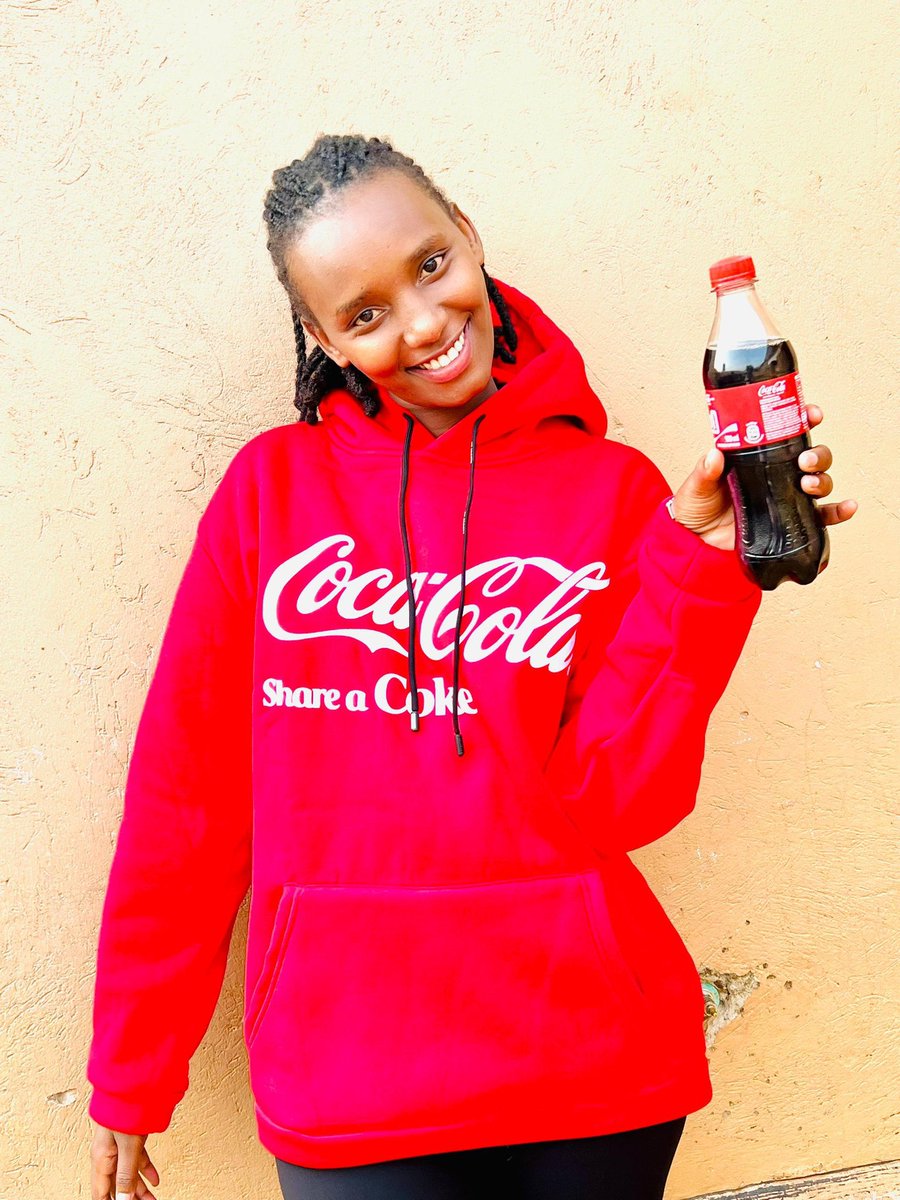JudeAmutuhaire's tweet image. I think I am Coca Cola&apos;s number one drinker in Uganda.🥹😂

#ShareACoke #RefreshUG