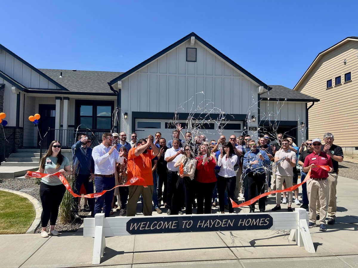 Congrats to <a href="/HaydenHomes/">Hayden Homes</a>  on their grand opening at Sterling Ridge this week! 🏡🎀 #RibbonCutting #HaydenHomes