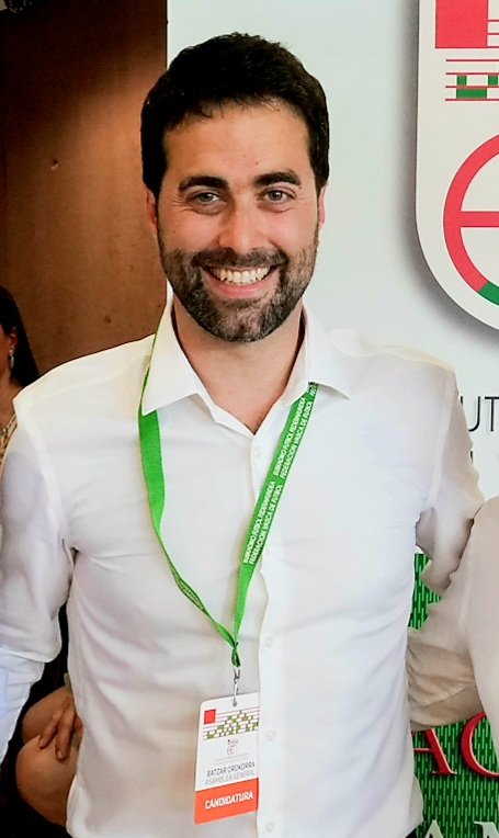 Iker Goñi, nuevo presidente de la Federación Vasca de Fútbol. El vizcaíno ha tenido 42 votos. Aritz Hernández 20 y Carlos Gómez, 18.

ZORIONAK!

Iker Goñi, Euskadiko Futbol Federakundea presidente berria. 42 boto eskuratu ditu bizkaitarrak. Aritz Hernandez 20 eta Carlos Gomez 18.
