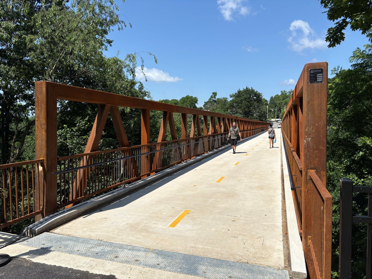 Wonderful morning celebrating the re-opening of the Davis Avenue Bridge, reconnecting Brighton Heights &amp; Riverview Park. Congratulations to everyone who advocated to get this important connection back!