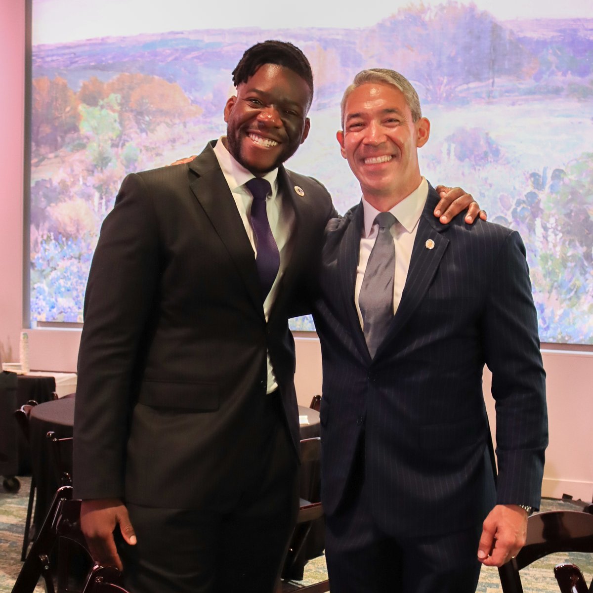 San Antonio for Growth on the Eastside (@sagesanantonio) on Twitter photo Thank you, Former Mayor <a href="/Ron_Nirenberg/">Ron Nirenberg</a>,for your years of service and leadership in San Antonio. 🗝️
For 8 years, your dedication to equity, community, and progress shaped the city’s future. It was an honor to present you with the Key to the Eastside last month. 💚
#SAGESA Thank you, Former Mayor <a href="/Ron_Nirenberg/">Ron Nirenberg</a>,for your years of service and leadership in San Antonio. 🗝️
For 8 years, your dedication to equity, community, and progress shaped the city’s future. It was an honor to present you with the Key to the Eastside last month. 💚
#SAGESA
