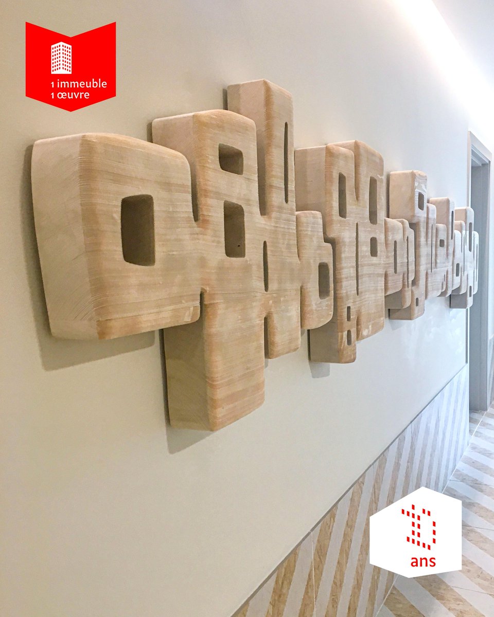 1 immeuble, 1 œuvre (@immeuble_oeuvre) on Twitter photo 🔟 ans #1immeuble1oeuvre ✖️ <a href="/AFCPromotion/">AFC Plus Belle Ma Ville</a>
Un dialogue entre matières et espaces se joue dans le cadre d'#1immeuble1oeuvre avec cette installation phare célébrant les 10 ans du programme !
👩🎨 Thierry Martenon
🎨 « n°040319 »
🔑 « Le 36 »
📍 <a href="/VilledeTalence/">Ville de Talence</a> 🔟 ans #1immeuble1oeuvre ✖️ <a href="/AFCPromotion/">AFC Plus Belle Ma Ville</a>
Un dialogue entre matières et espaces se joue dans le cadre d'#1immeuble1oeuvre avec cette installation phare célébrant les 10 ans du programme !
👩🎨 Thierry Martenon
🎨 « n°040319 »
🔑 « Le 36 »
📍 <a href="/VilledeTalence/">Ville de Talence</a>