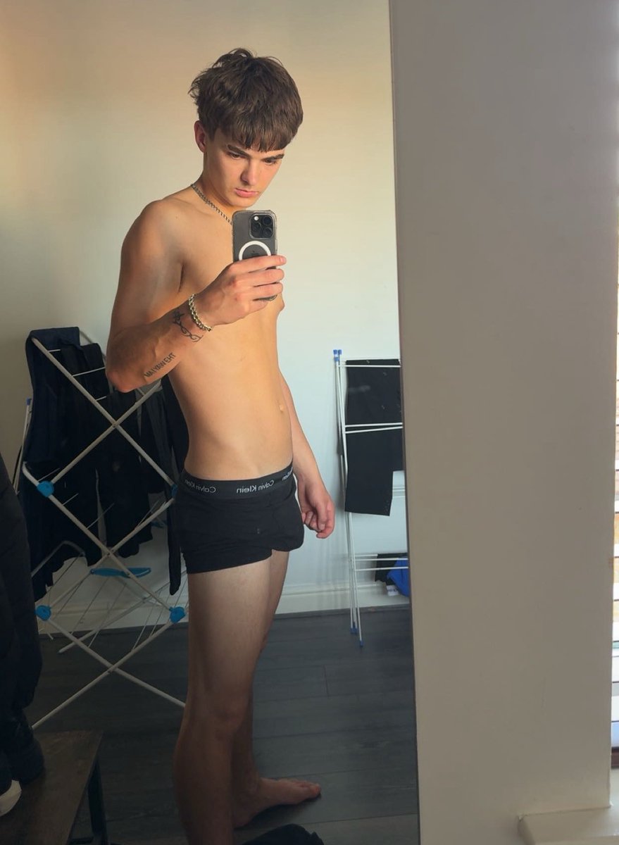 24 HOURS ONLY FREE MONTH SUB ON ONLYFANS (fanvue will close in 30 days)
onlyfans.com/milo7w/trial/l…